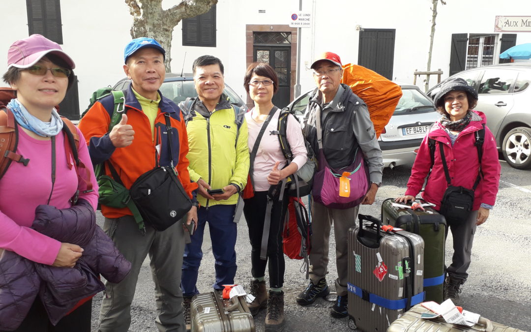 buscar un grupo de Taiwán a San Sebastián para llevarlos de regreso a Saint Jean Pied de Port