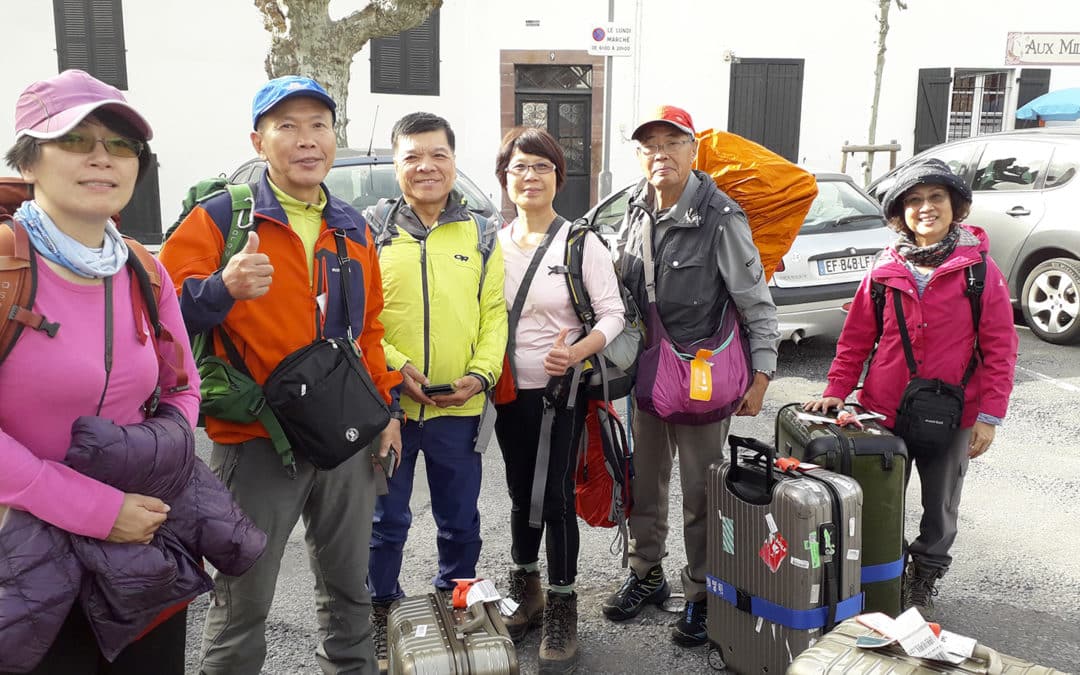 groupe de Taiwan venant en taxi de l'aéroport de Biarritz à saint jean pied de port